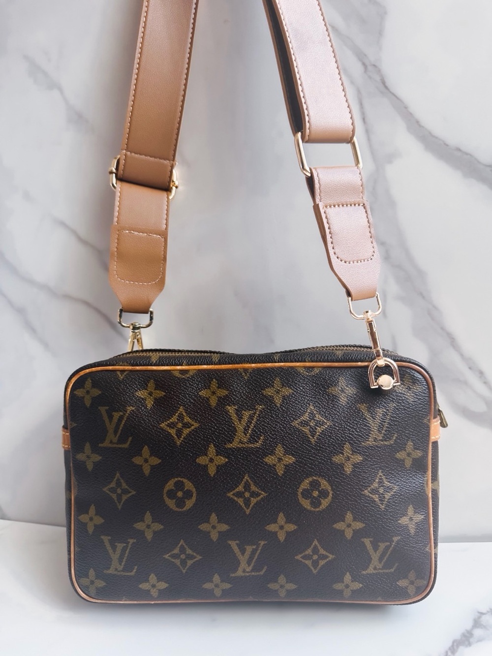 Louis Vuitton Brown Monogram Crossbody with Tan Strap - Picture 3 of 13